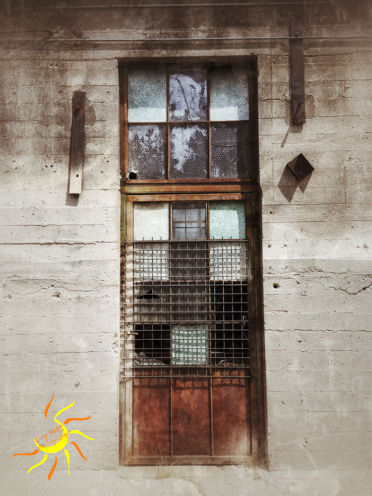 Abandoned building at the Albuquerque Rail Yards.