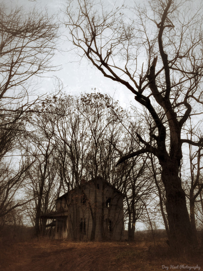 Abandoned house near Tarara Winery in Leesburg, Virginia.