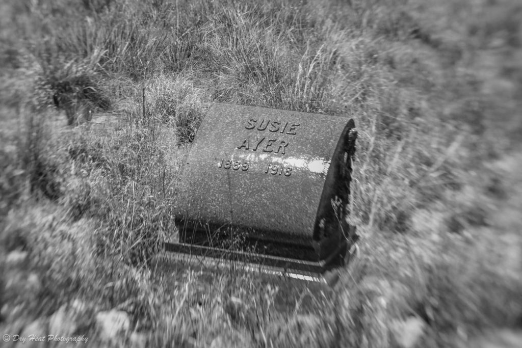 The headstone of Susie Ayer in Lucy, New Mexico.